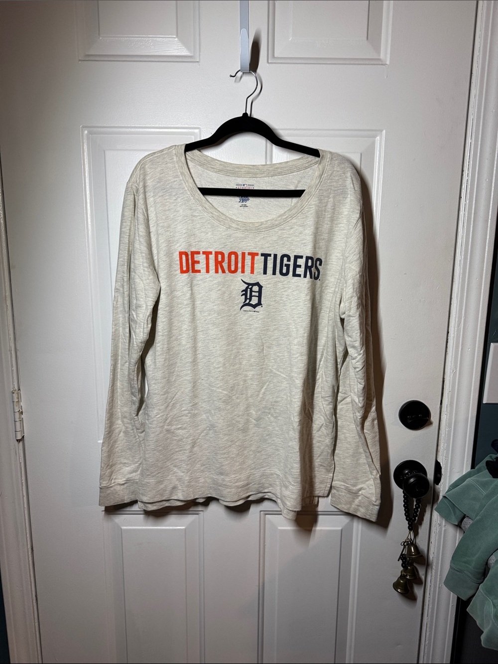 Detroit Tigers Long Sleeve Tee - Cream with Orange & Navy